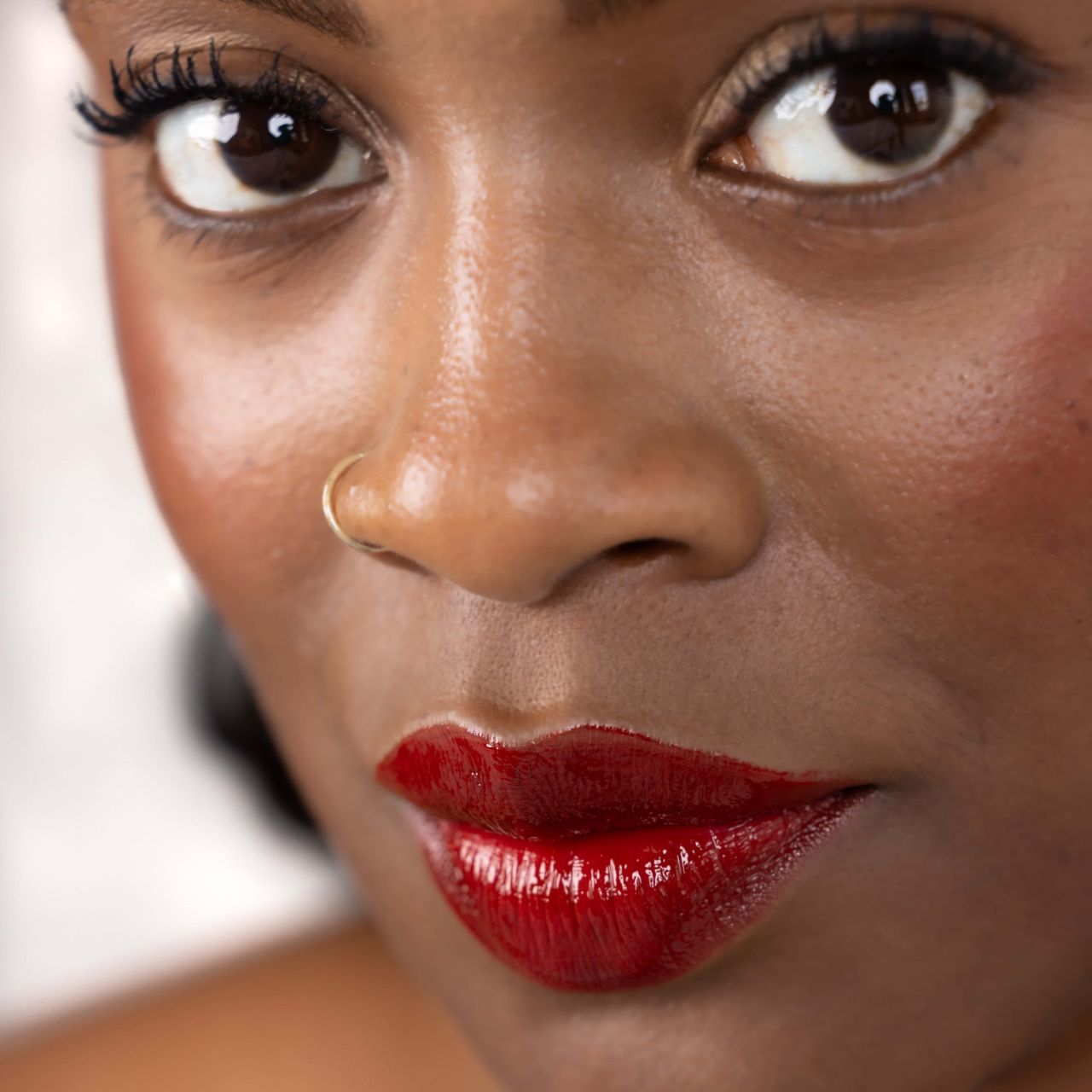 Stalno Crimson Gloss Finish - The Mirror Shine Liquid Lipstick