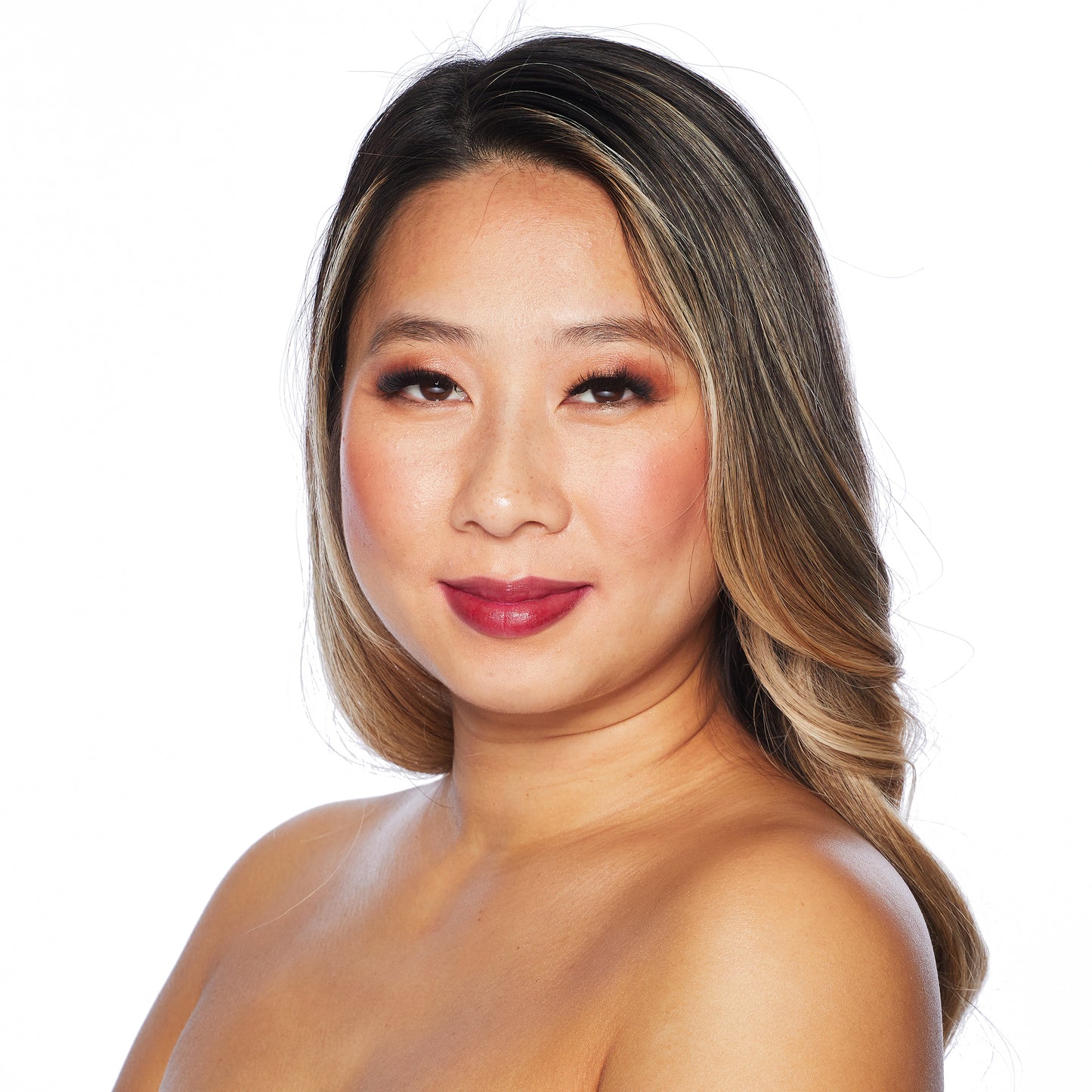 Ljubav Wine Gloss Finish - The Mirror Shine Liquid Lipstick